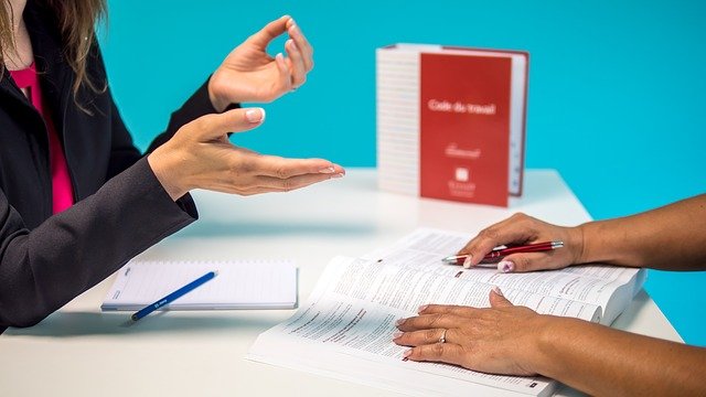 弁護士事務所の数と過去5年間の推移