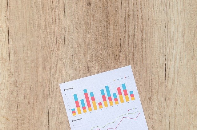 【女性弁護士の割合は約18%】都道府県別、諸外国との比較など