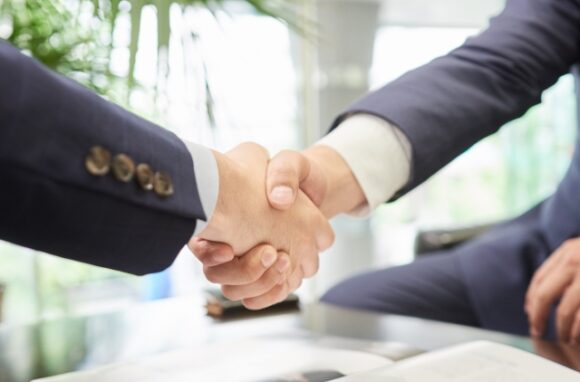 管理部門の転職は難しいが好条件の求人も多い